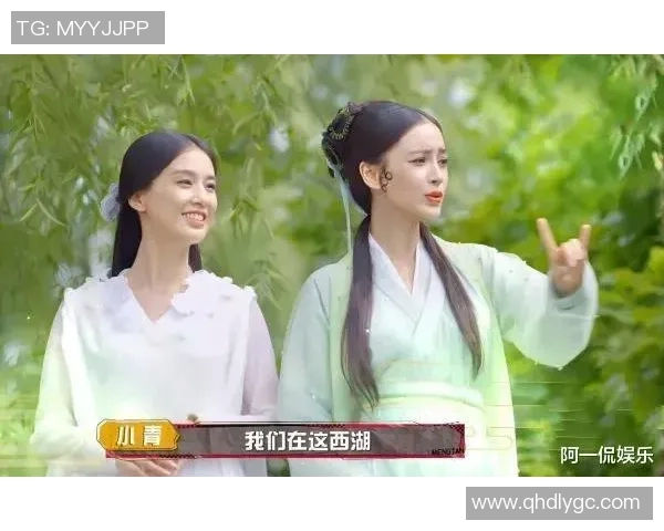 萌探杨颖与足球球星同框合影展现亲密互动引热议